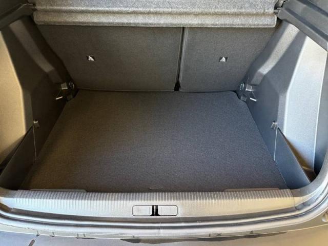 Peugeot 2008 image 2