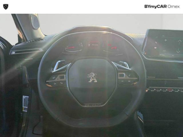 Peugeot 2008 image 1