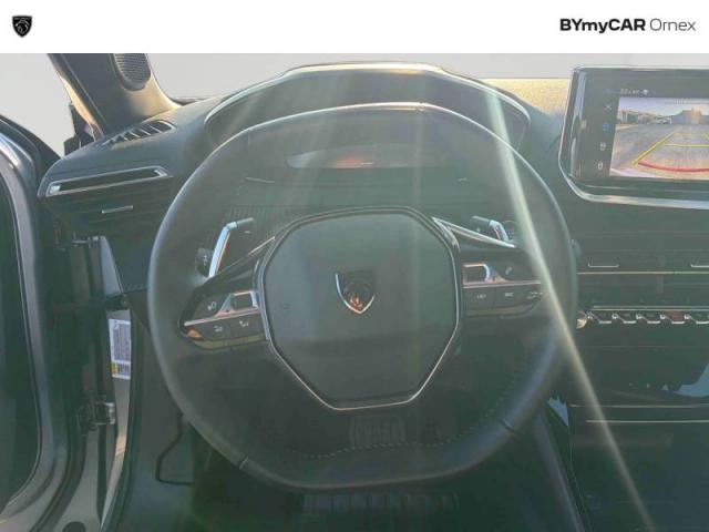 Peugeot 2008 image 8