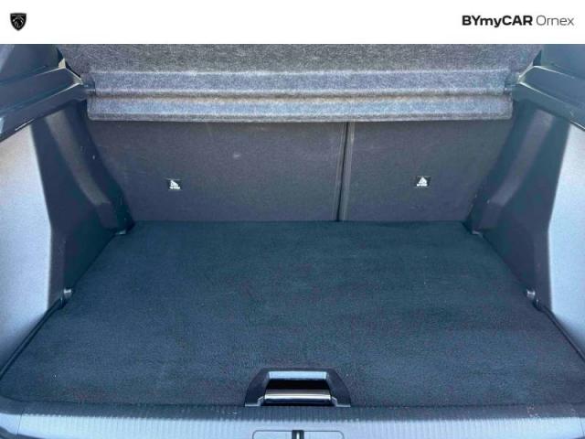 Peugeot 2008 image 9