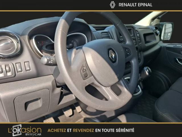Renault Trafic image 2