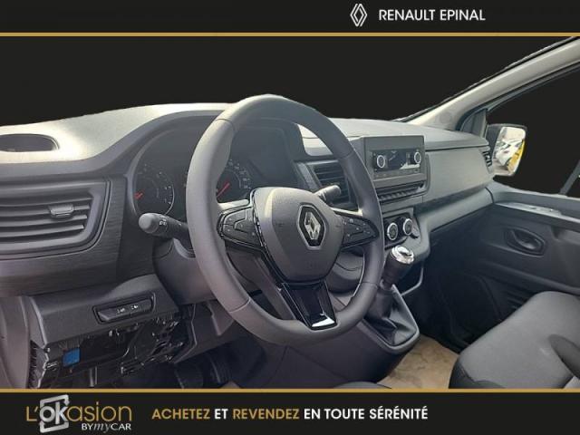 Renault Trafic image 1