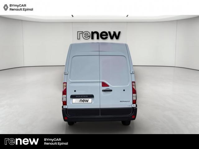 Renault Master image 2