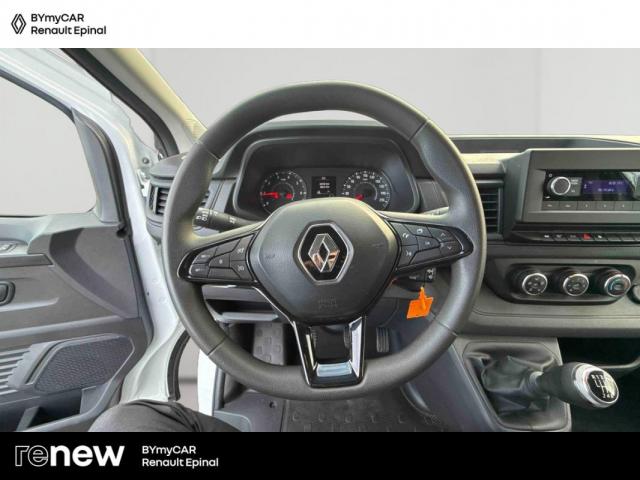 Renault Trafic image 9