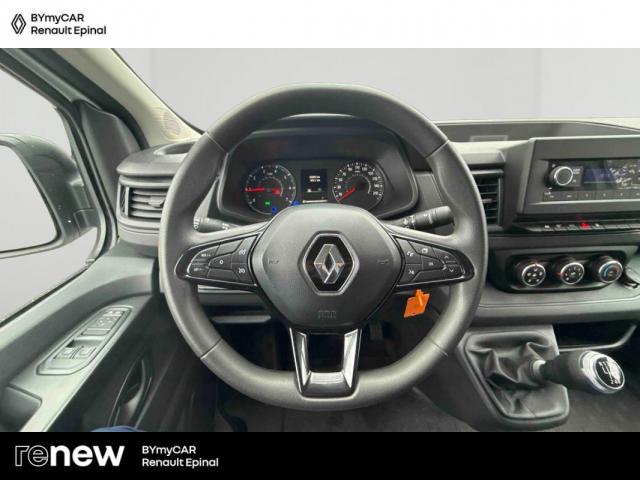 Renault Trafic image 9