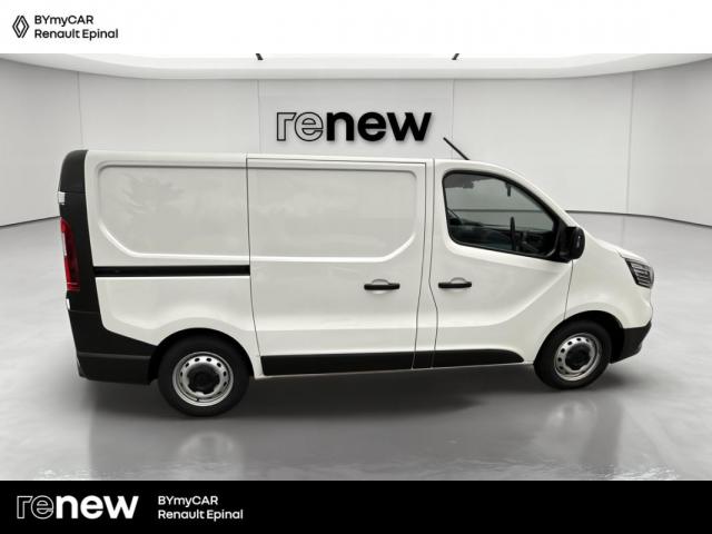 Renault Trafic image 2