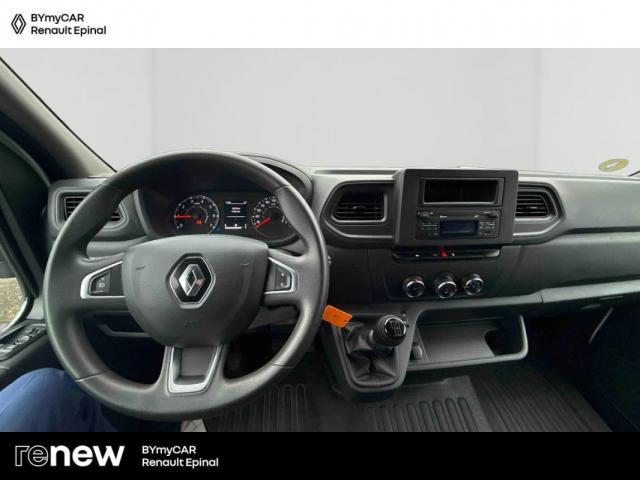 Renault Master image 2