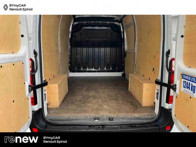 Renault Master image 8