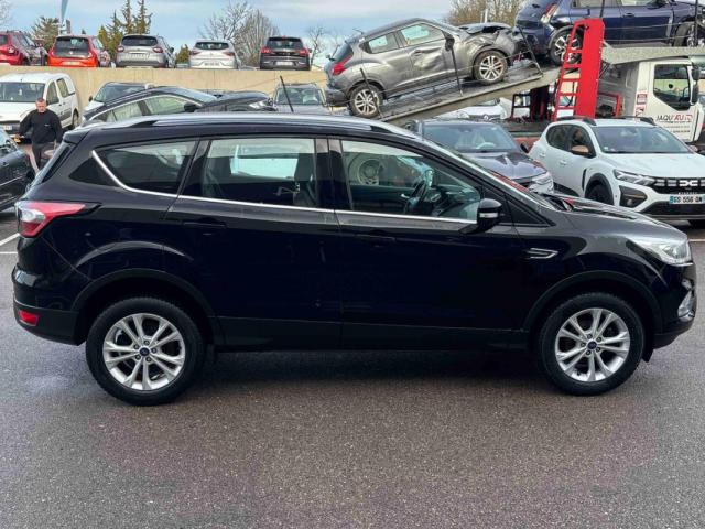Ford Kuga image 1