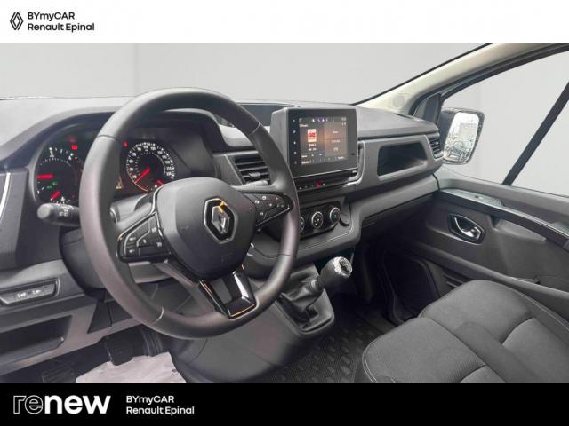 Renault Trafic image 9