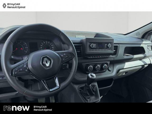 Renault Trafic image 9