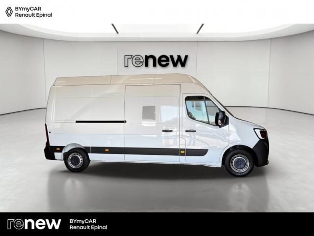 Renault Master image 2