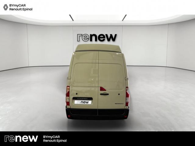 Renault Master image 1