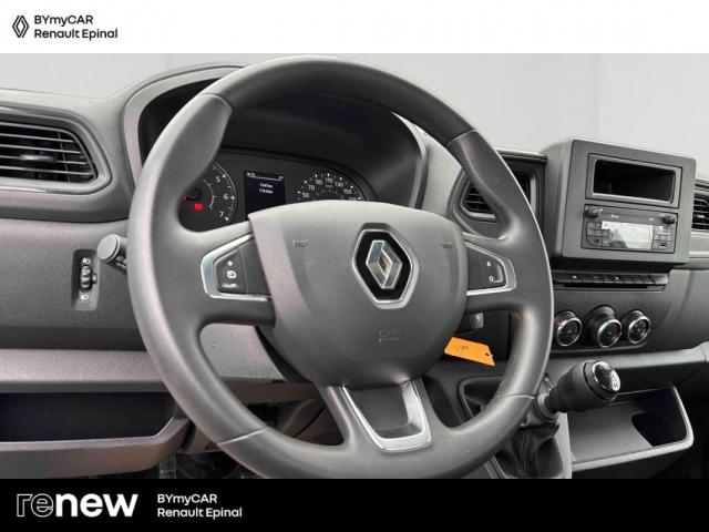 Renault Master image 2