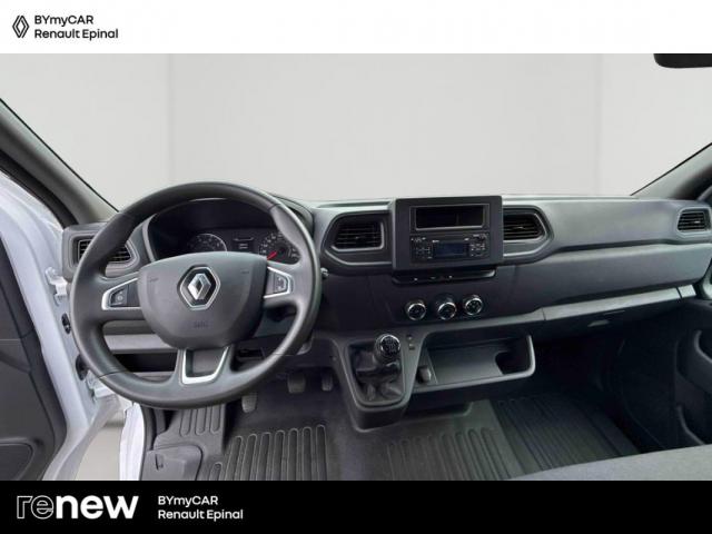 Renault Master image 8