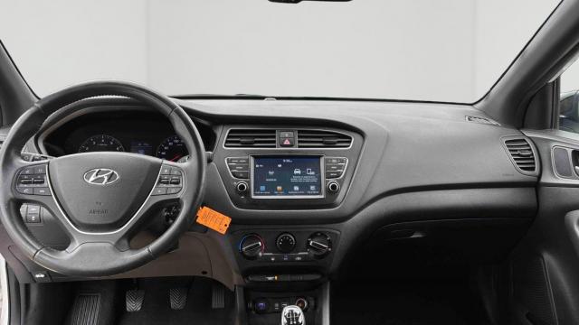 Hyundai I20 image 2
