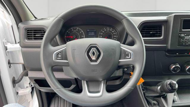 Renault Master image 3