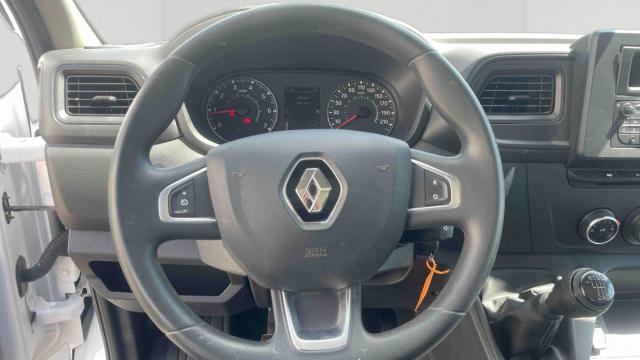 Renault Master image 1