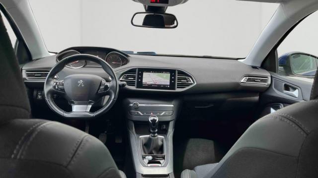 Peugeot 308 image 9