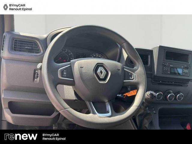 Renault Master image 9