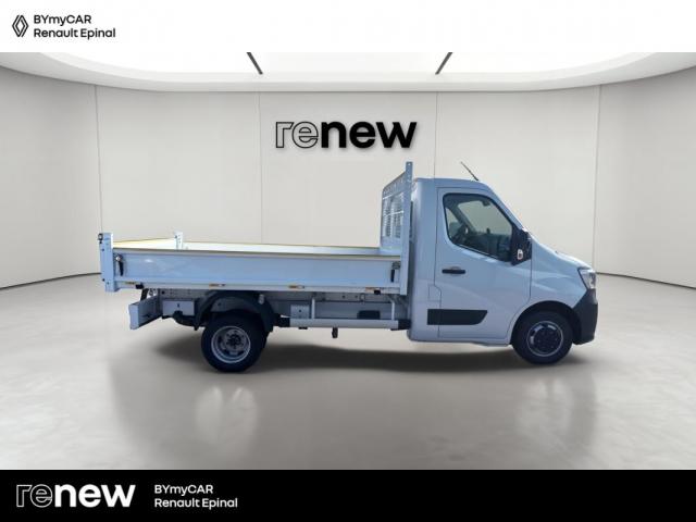 Renault Master image 1