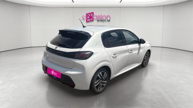 Peugeot 208 image 9