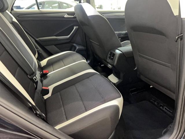 Volkswagen T-Roc image 6