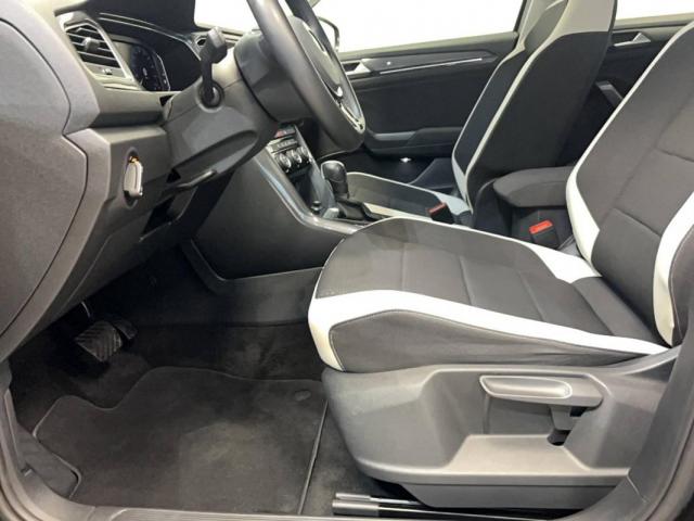 Volkswagen T-Roc image 4