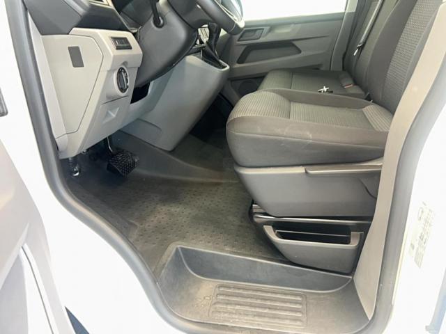 Volkswagen Transporter image 1