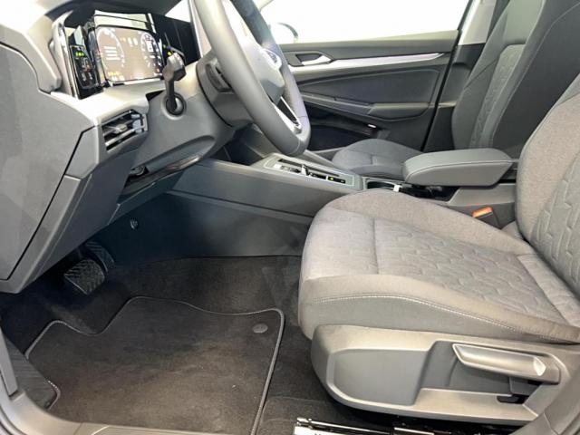 Volkswagen Golf image 6