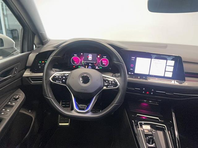 Volkswagen Golf image 2