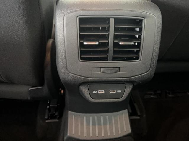 Volkswagen T-Roc image 6