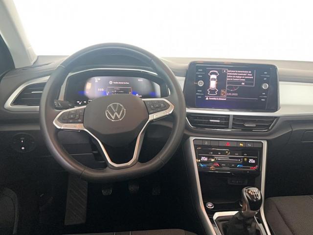 Volkswagen T-Roc image 8