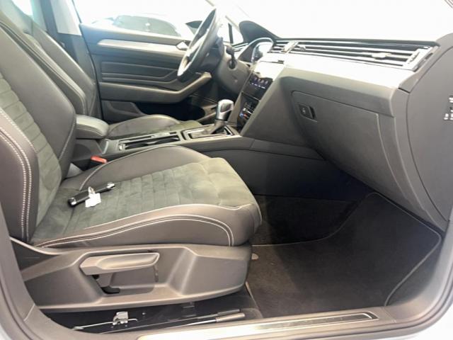 Volkswagen Passat Sw image 8