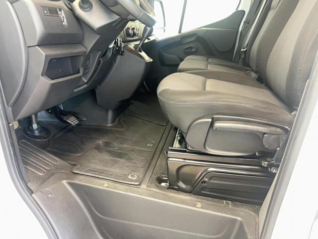 Renault Master image 1