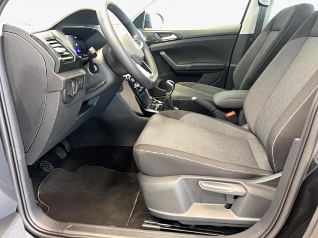 Volkswagen T-Cross image 2