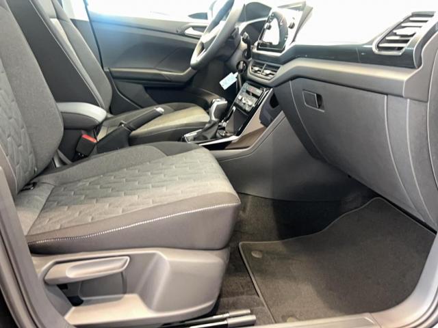 Volkswagen T-Cross image 1