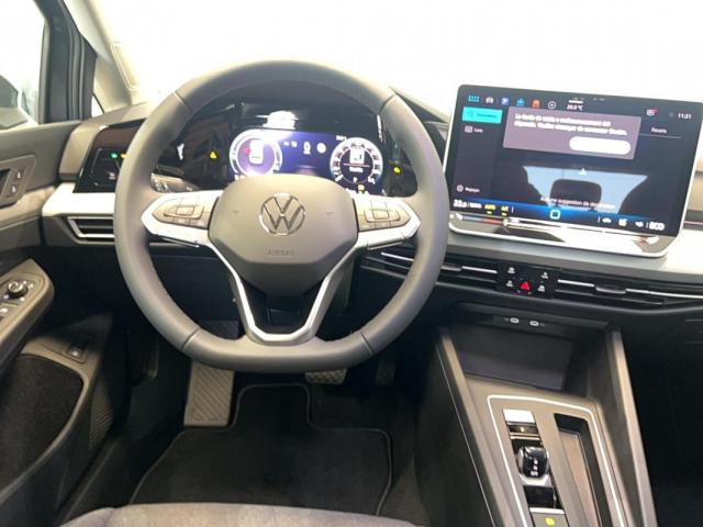 Volkswagen Golf image 7