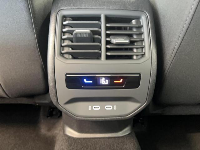 Seat Leon image 4