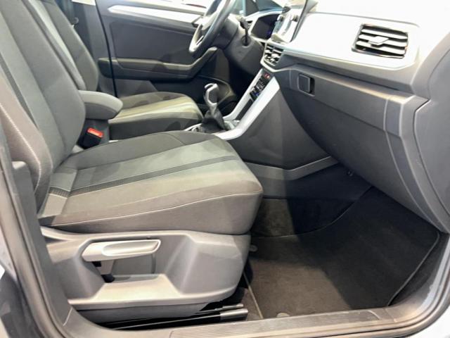 Volkswagen T-Roc image 6
