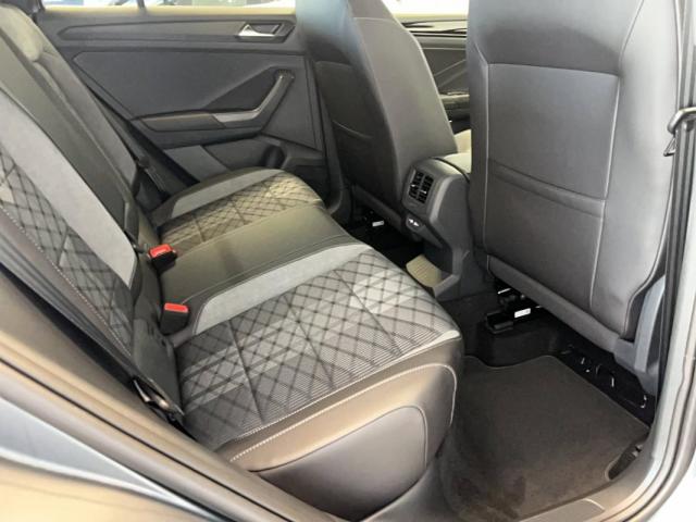 Volkswagen T-Roc image 9