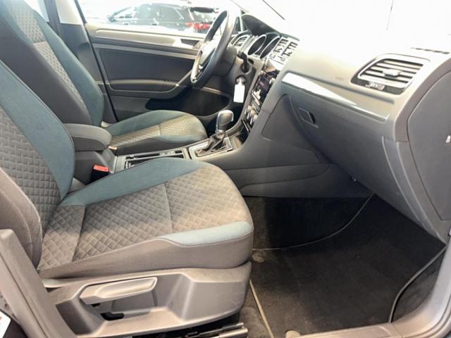 Volkswagen Golf image 4