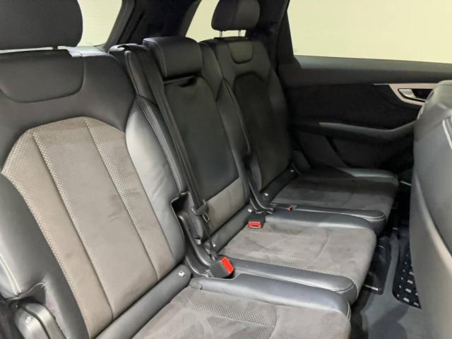 Audi Sq7 image 7