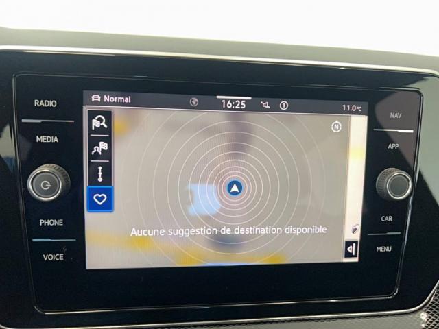 Volkswagen T-Cross image 2