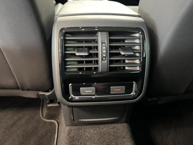 Volkswagen Passat Sw image 5