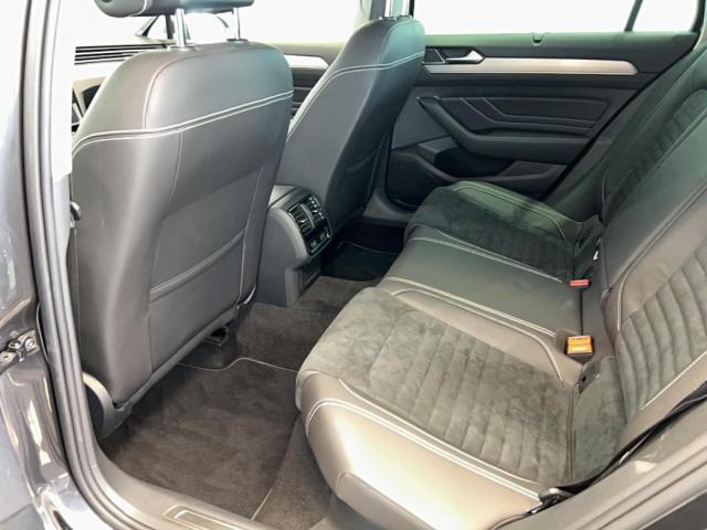 Volkswagen Passat Sw image 8