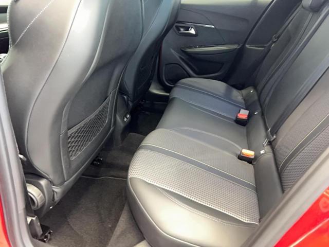 Peugeot 208 image 5