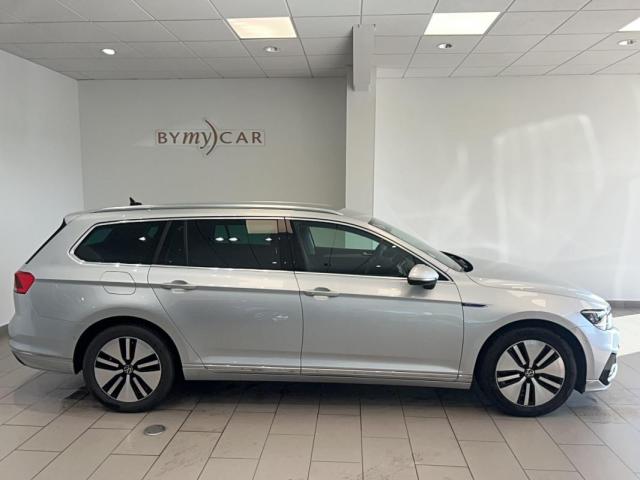 Volkswagen Passat Sw image 9