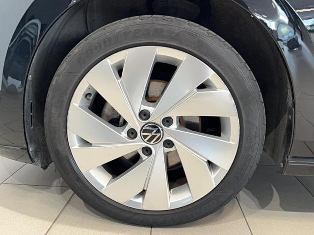 Volkswagen Golf image 2