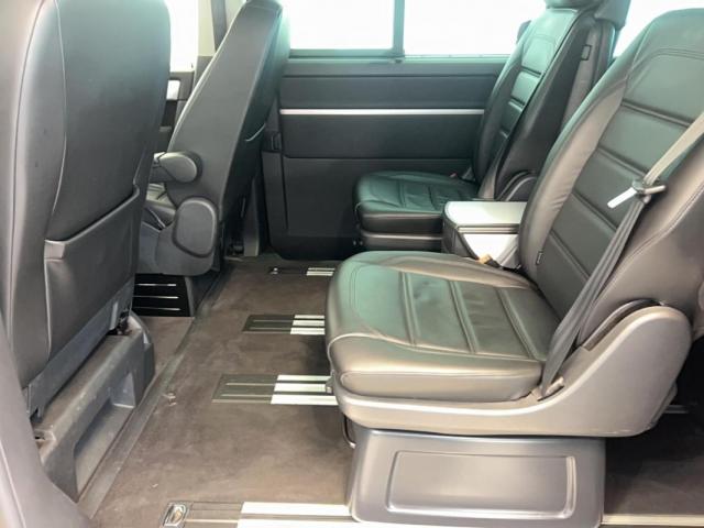 Volkswagen Multivan image 1